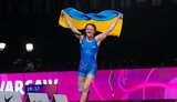 Бронзовая призерка Олимпиады-2020 Коляденко отдала подаренную ей квартиру своему тренеру: "Вы ее заслужили"