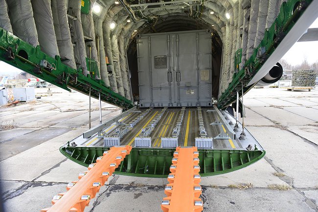 Самолет Ан-178 протестировали на грузовую выдержку 02