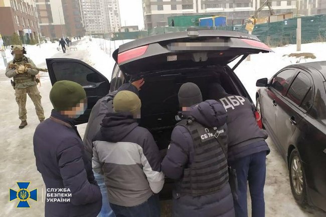 Сотрудник СБУ в Харькове похитил мужчину в интересах российской компании, - ГБР 01