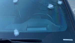 Журналіст Sky News заявив, що невідомий розстріляв автомобіль під час зйомок з полком "Скеля" на Донеччині. ФОТО
