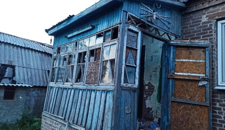 Доба на Донеччині: РФ накрила 12 населених пунктів, двоє загиблих, 4 поранених за добу. ФОТОрепортаж