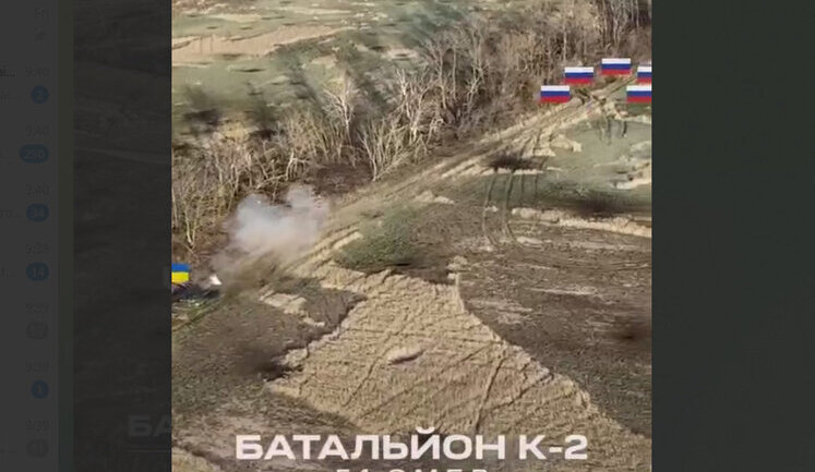 T-72 tank of AFU at close range shoots group of invaders. VIDEO