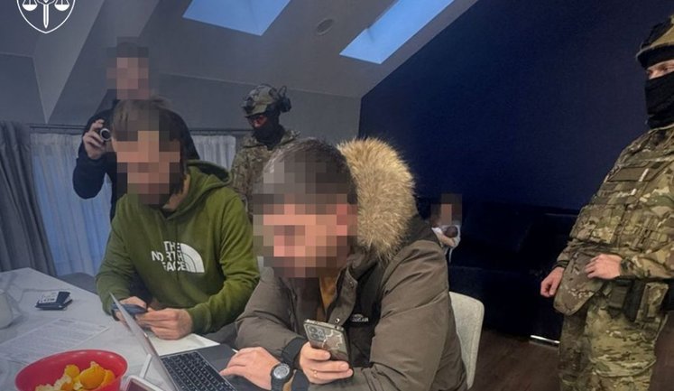 Повідомлено про підозру мешканцям Львова та Київщини, які заробляли на дитячій порнографії. ФОТОрепортаж