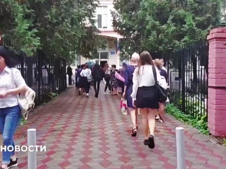 Окупована Херсонщина: День знань під дулами автоматів і промивання мізків з першого уроку, - ОВА 03