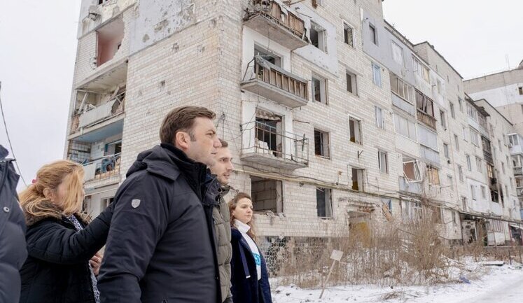 Глава ОБСЕ Османи посетил Бородянку: "Наш моральный долг – помочь народу Украины отстроить свои громады". ФОТОрепортаж