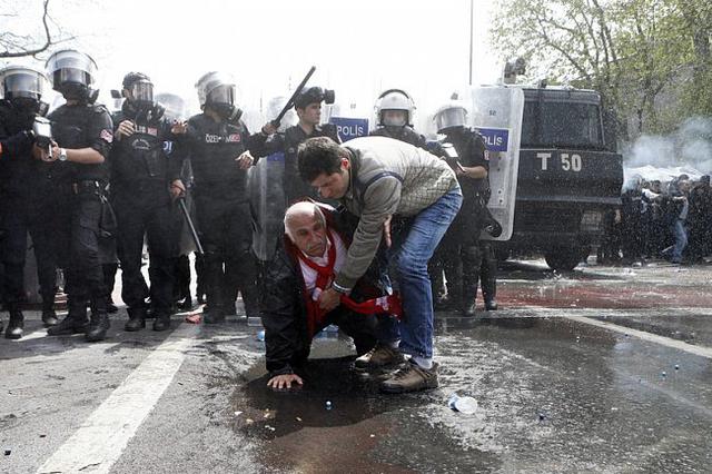 протест первомай радикалы
