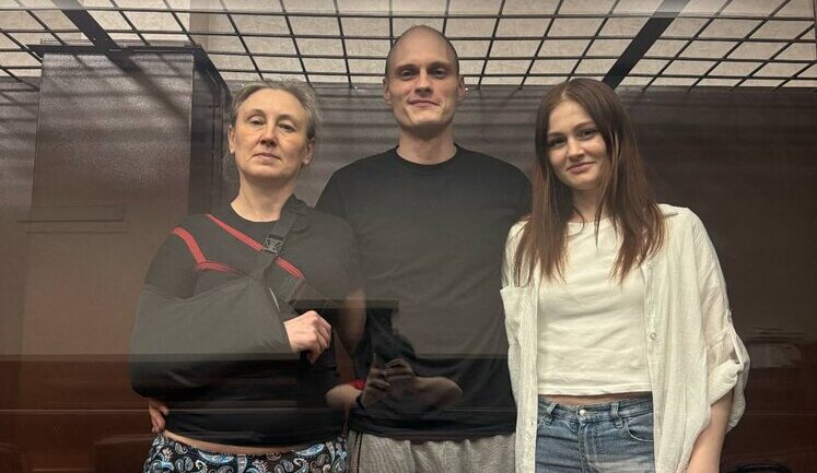 Окупанти засудили сім’ю з Мелітополя за звинуваченням у партизанській діяльності