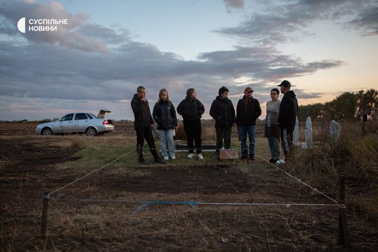 Когда понял, что это батя, просто упал на колени: Рассказы жителей села Гроза в Харьковской области, где рашисты убили более 50 гражданских 06 Когда понял, что это батя, просто упал на колени: Рассказы жителей села Гроза в Харьковской области, где рашисты убили более 50 гражданских 06