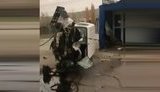 Автомобиль на высокой скорости врезался в здание поста полиции в Киеве и перевернулся, есть пострадавшие. ВИДЕО+ФОТОрепортаж
