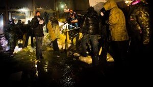 Донецкий спецназ прорвал оцепление, побил людей и в полном составе отправился из Василькова на Киев, - активисты. ВИДЕО