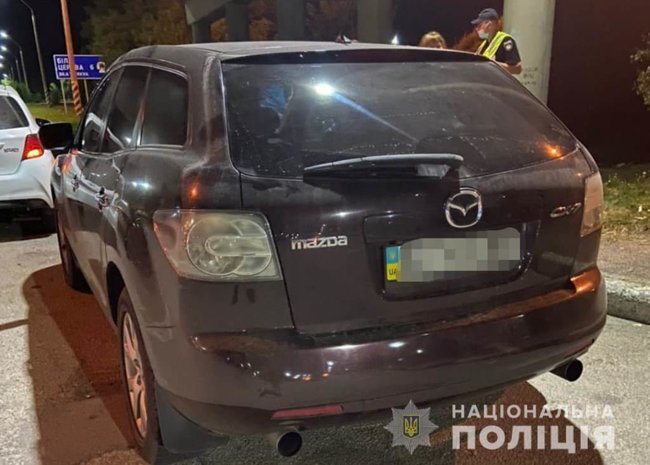 Воспитанник бойцовского клуба набросился на полицейских на трассе Киев-Одесса 01