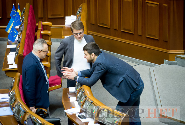 Розмова Шухевича і Шурми, Власенко в гостях у БПП і порожня сесійна зала, - робочий день у Раді 1 березня 16