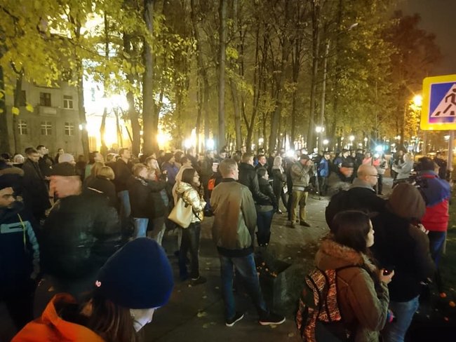 Харківяни зібралися на акцію підтримки Гандзюк 01