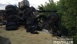 В результате столкновения двух грузовиков в Одесской области погибли три человека. ФОТОрепортаж