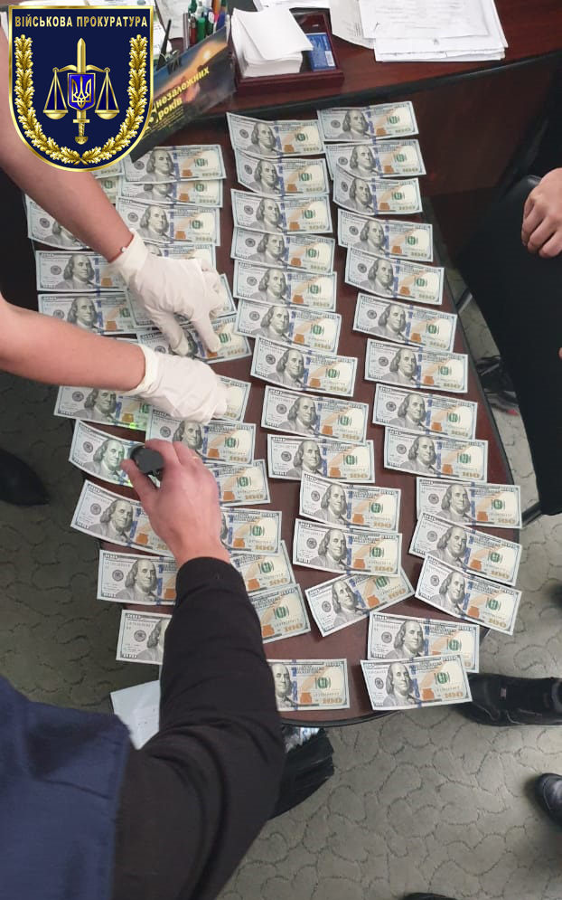 Замглавы Ривненской райадминистрации поймали на взятке в $10 000, - прокуратура 02