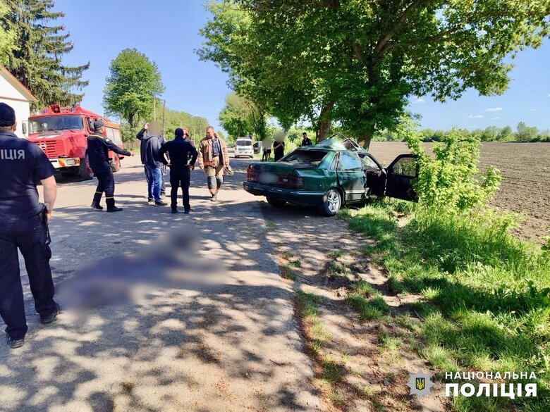 Внаслідок ДТП загинув водій.