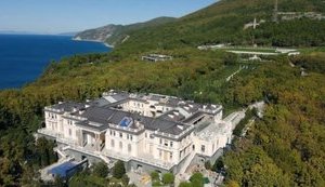 Российский наемник "ЛНР" разоблачил Путина: Тайный дворец за 100 млрд руб. принадлежит президенту РФ
