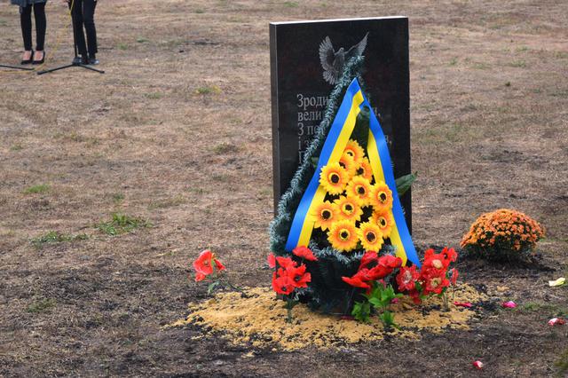 Heavenly Hundred and volunteer fighters monument unveiled on Karachun mountain in Donetsk region 01