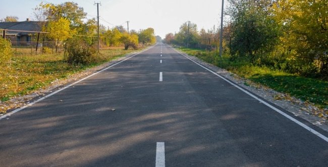 Якісний асфальт і контроль ваги, - на Дніпропетровщині капітально ремонтують дороги, за які не брались десятиліттями 06 Якісний асфальт і контроль ваги, - на Дніпропетровщині капітально ремонтують дороги, за які не брались десятиліттями 06