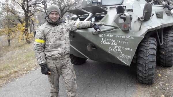 Микола Казюк: Я знепритомнів від вибуху, а отямившись, побачив величезний нерозірваний снаряд, що стирчав за кілька метрів у землі 02