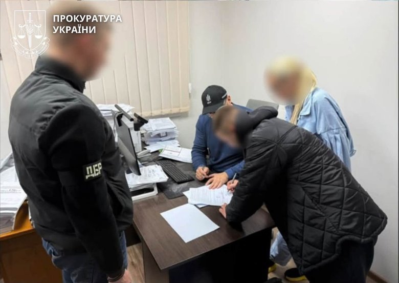 На Прикарпатті митник збив людину і втік з місця ДТП