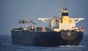 Сили ЄС зупинили у Середземному морі танкер, що може належати до тіньового флоту РФ, - Каллас. ФОТОрепортаж