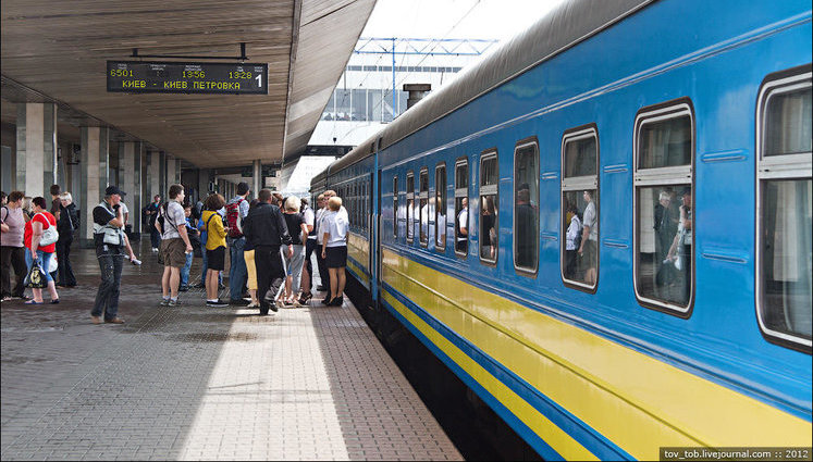 "Укрзализныця" организовала прямые поезда из Киева на курорты Одесской области