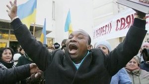 У Аделаджи есть план. В Посольстве Божьем ожидают ареста. ФОТО