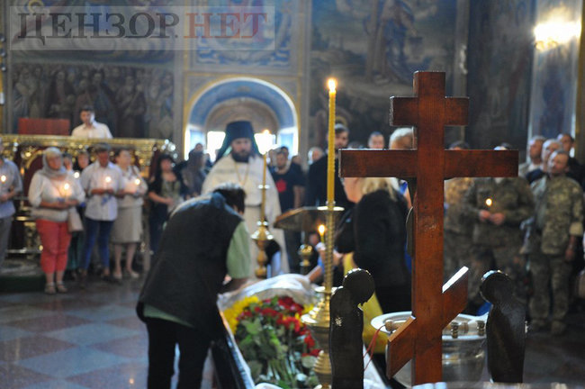 Із воїном Донбасу Андрієм Івановим, який стріляв по Беркуту 20 лютого на Майдані, попрощалися в Києві 14