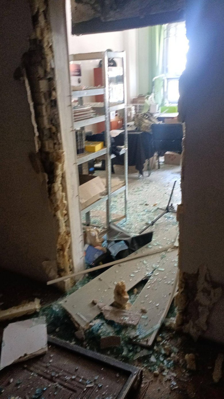Будинок із квартирами Зеленського та Міндіча пошкоджений під час нічної атаки