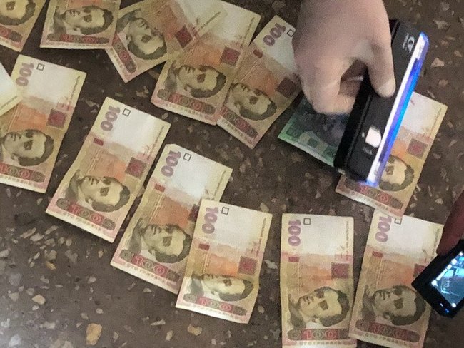 На систематическом взяточничестве задержан Начальник подразделения ГСЧС в Днепропетровской области, - СБУ 02