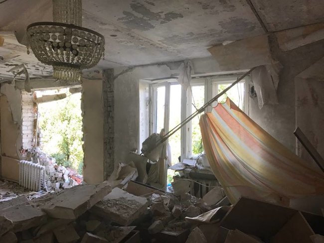 Жизнь в мертвых Песках под Донецком 06