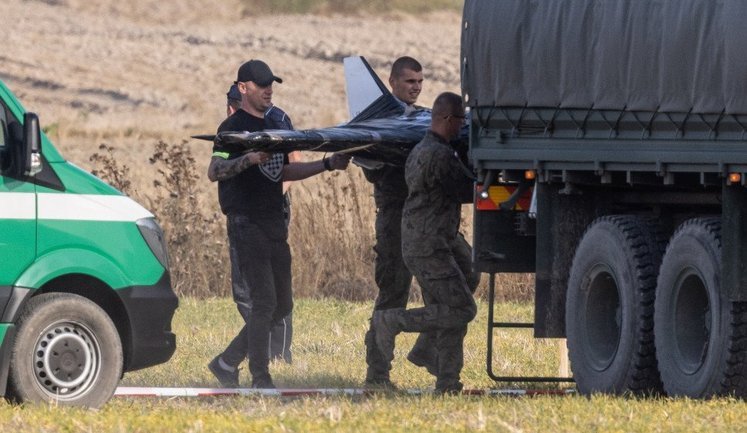 В российских дронах, атаковавших Польшу, нашли польские SIM-карты: прокуратура закрыла дело, не установив виновных