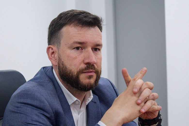 улютін