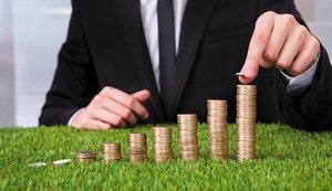 Доходи місцевих бюджетів від плати за землю зросли на 13%. Де сплатили найбільше?