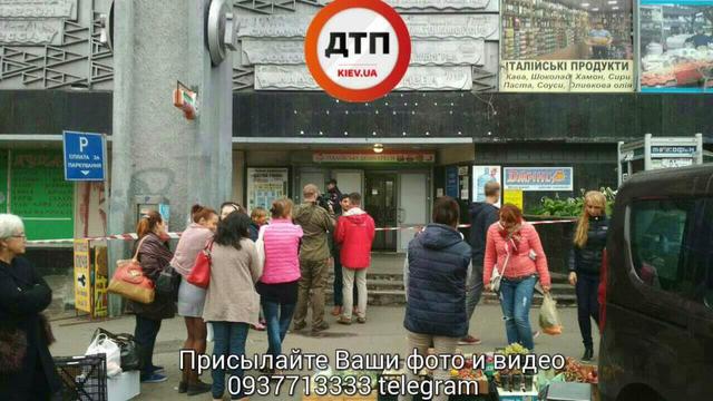 Посетителей столичного рынка эвакуировали из-за сообщения о минировании 03
