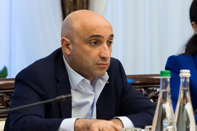 Замгенпрокурора Украины Гюндуз Мамедов: Наша квалификация авиакатастрофы в Иране - особо тяжкое преступление, что категорически не приемлет иранская сторона, которая расследует неумышленное убийство с максимальным сроком наказания - 3 года 03