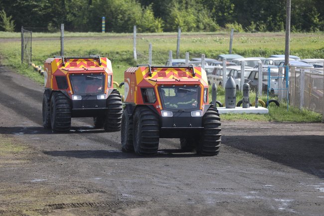 Понад 300 правоохоронців, 65 одиниць спецтехніки і 5 вертольотів, - масштабні навчання МВС відбулися на Рівненщині 02