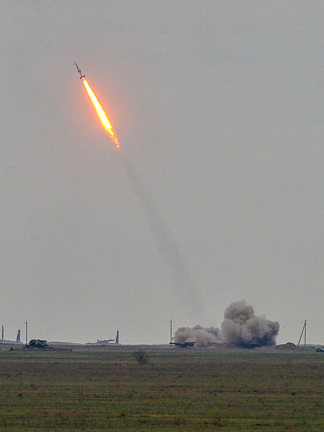 Air defense is one of Ukraines top priorities, - NSDC secretary on missile systems tested in countrys southern region 13
