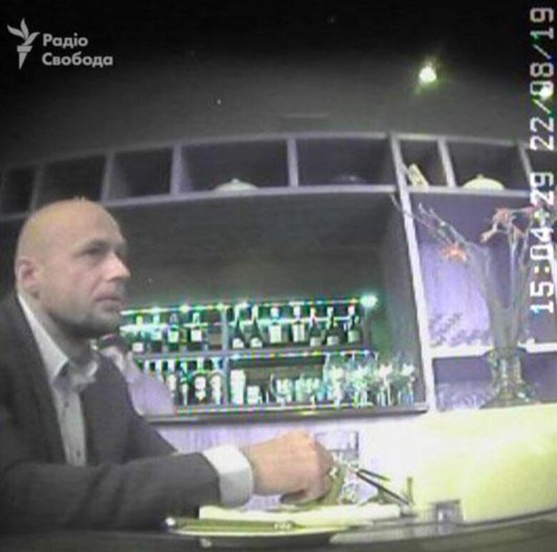 Брат Єрмака прийшов у ТрО 28 березня, коли стало зрозуміло, що ворога викидають з Київської області. У червні його до себе в розпорядження забрав Буданов, - воїн Симороз 06