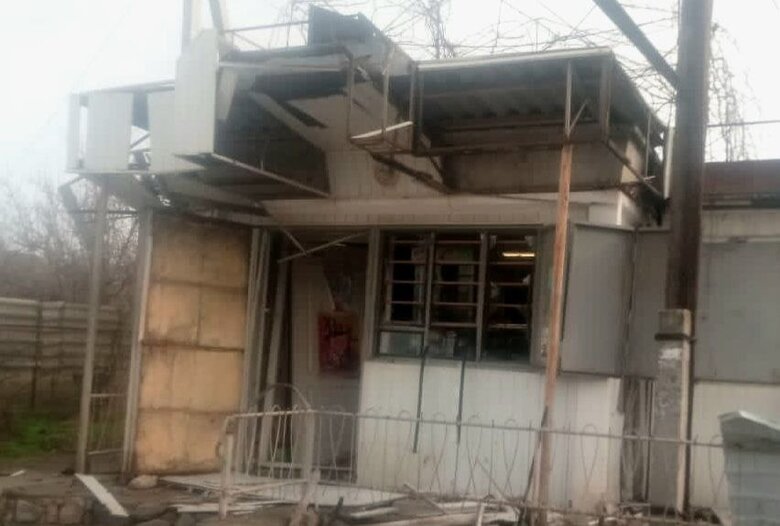 Оккупанты атаковали Никополь дроном-камикадзе и из артиллерии: повреждено оздоровительное заведение, дома, ЛЭП и газопровод 03