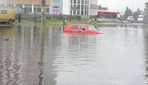 Потоп в Черкассах: "Весь город плывет. Принимаем новую тучку...". ФОТОрепортаж