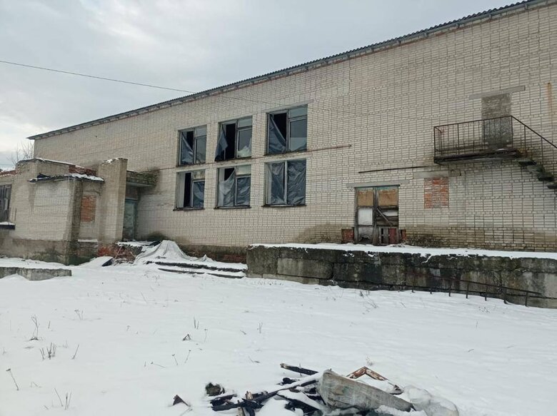 Последствия вчерашних обстрелов села Искрисковщина Сумской области 06
