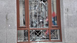 Полиция проводит проверку по факту повреждения зданий "Россотрудничества" и двух банков в Киеве