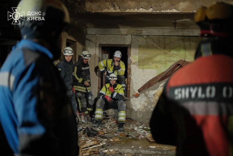 Наслідки ворожого удару по Києву