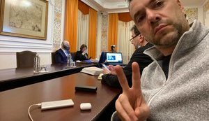 "Пошел на х#й, так понятнее?" - офіційний представник України в ТКГ Арестович на прохання спілкуватися українською