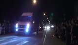 Червоноград на колінах зустрічає загиблого героя Юрія Луговського. ВIДЕО