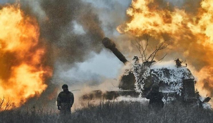 How much Ukraine and Russia spend on war