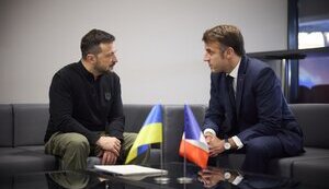 Макрон сделал заявление после разговора с Зеленским