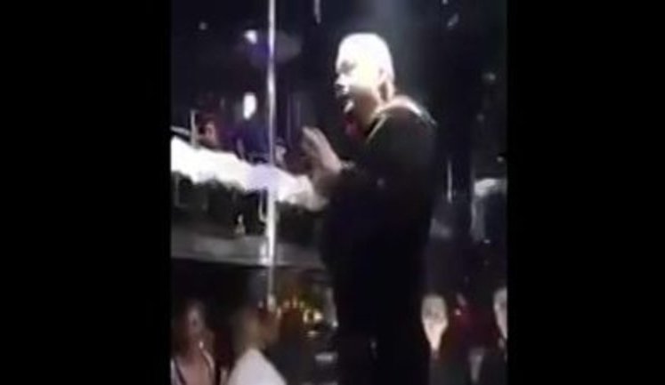 "З 9-ї ранку я сиджу на стакані... Ми є ах#єнна інституція", - виступ начальника патрульної поліції Києва Зозулі на новорічному корпоративі. ВIДЕО